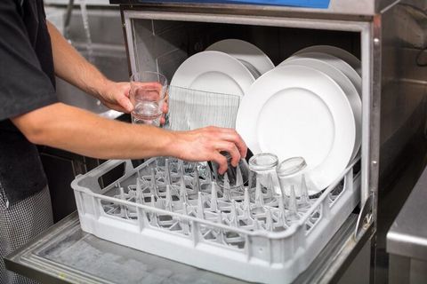 Dishwashing Machines Complete Guide to Types, Features & Maintenance