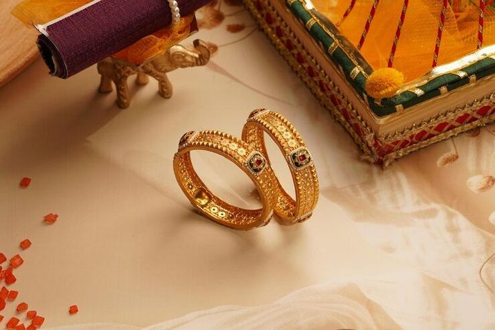 Wedding Jewellery Selection Guide: Necklace, Earrings, Rings and Bridal Outfit Coordination