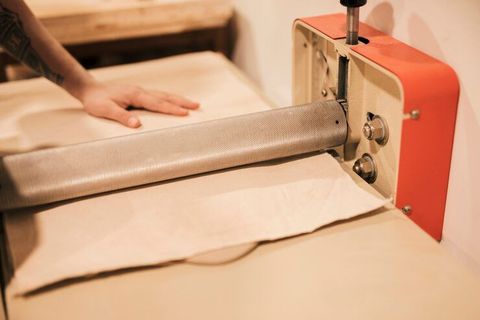 Fabric Coating Machines Explained: Types, Working Processes, Applications and Key Features