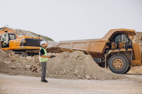 Construction Heavy Materials: Complete Guide to Building Materials and Uses