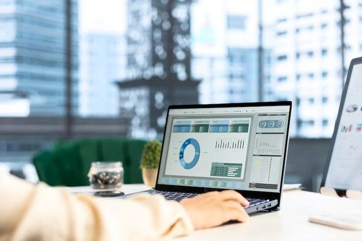 Project Management Tools Guide: Features, Benefits, Business Uses & Selection