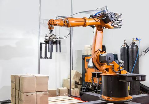 Overview of Manufacturing Robots: Industrial Technologies and Applications Details