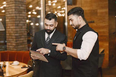 Hotel & Hospitality Management: Degrees, Courses, Certifications, Careers & Salaries Guide