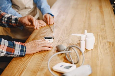 How to Choose Home Health Devices That Are Accurate, Simple and Worth it