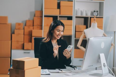 Online Business Presence: Learn How to Reach More Customers Online