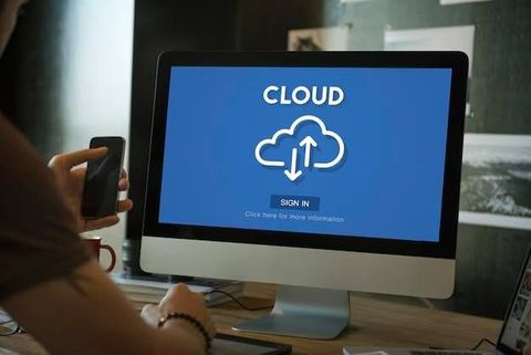 Hybrid Cloud Setup Guide: Infrastructure, Integration Methods, Security and Management