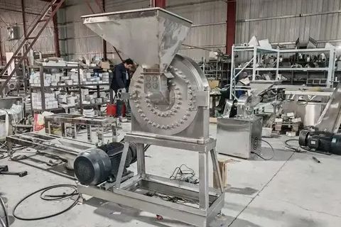 Explore Spice Grinding Machine: Types, Working Process, Components, Applications and Maintenance
