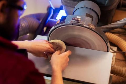 Industrial Grinders Guide: Choosing the Right Technology for Your Material