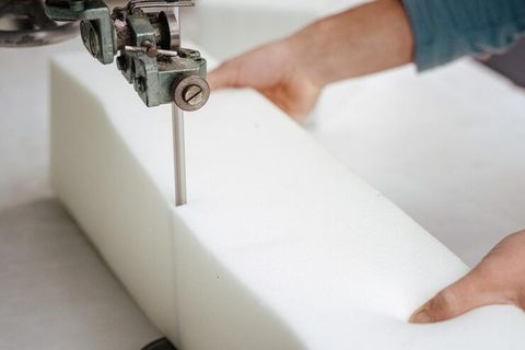Foam Cutting Machine Guide: Machine Types, Components, Form Cutting and Production Uses