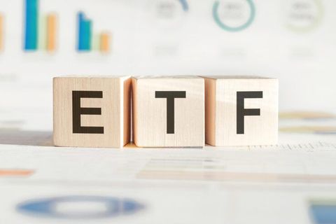 ETF Investing: Key Insights into Index Funds and Market Exposure