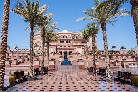 Saudi Luxury Escapes Guide: Luxury Hotels, Beach Resorts, Desert Retreats and Premium Stay